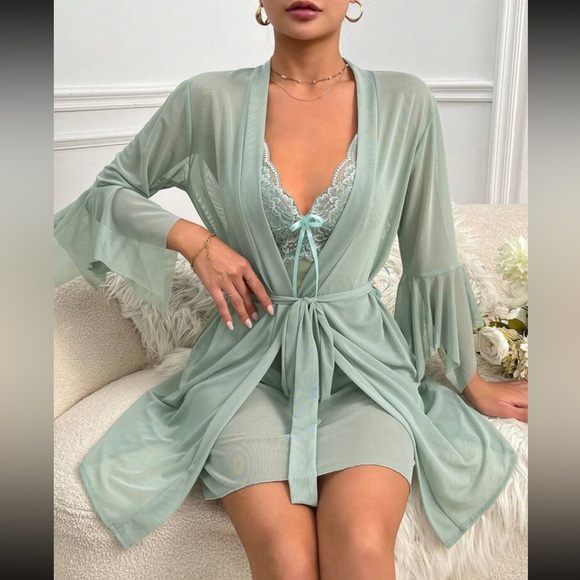 Beautiful cami set - Picture 5 of 7